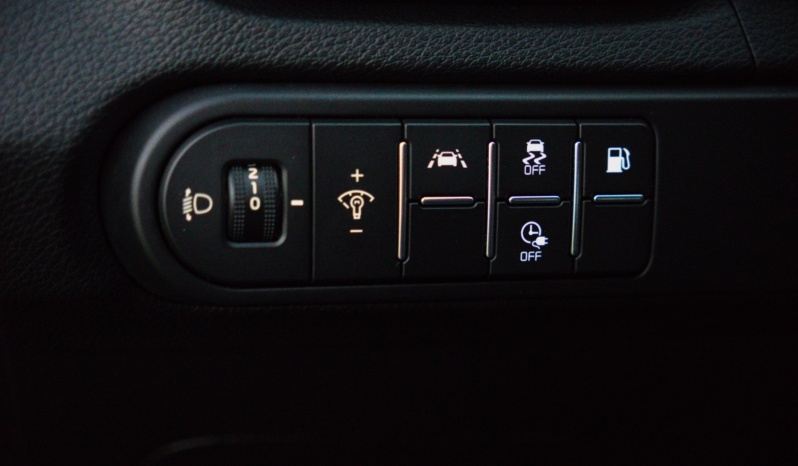 KIA xCeed full