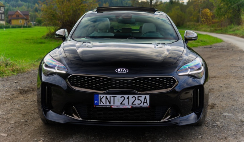 Kia Stinger full