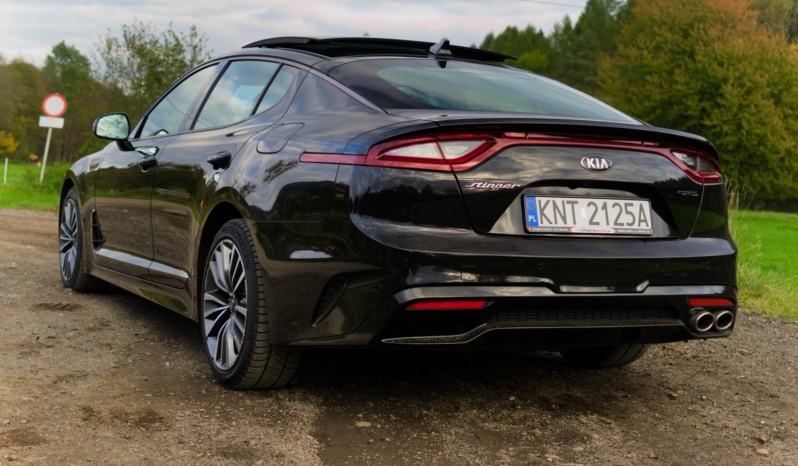Kia Stinger full