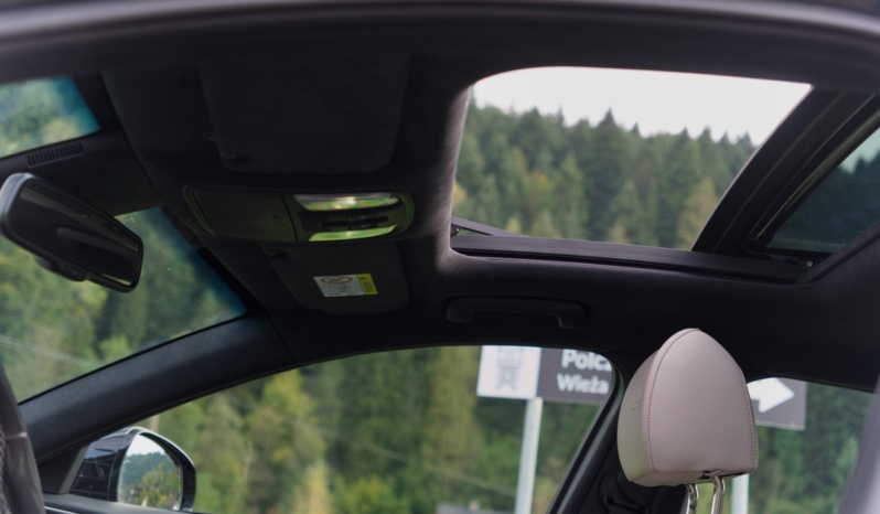 Kia Stinger full