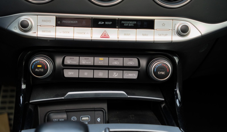 Kia Stinger full
