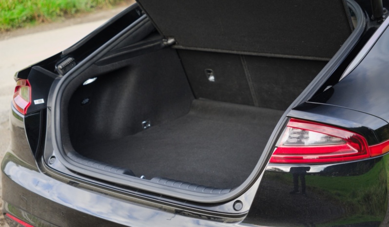Kia Stinger full