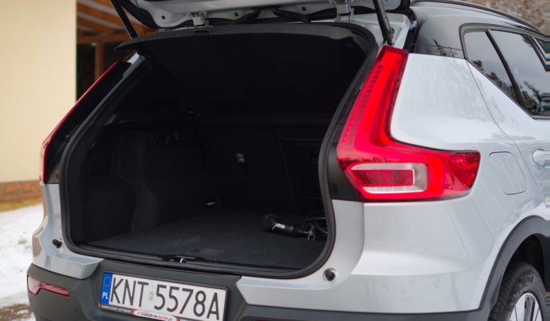 Volvo XC40 full