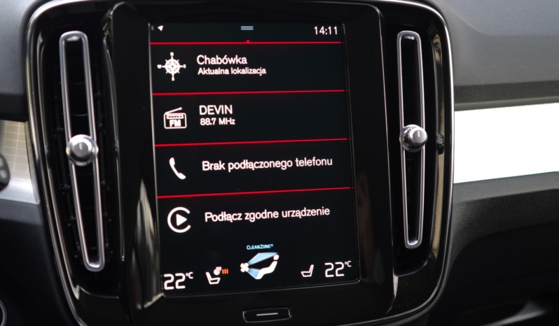 Volvo XC40 full