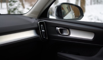 Volvo XC40 full
