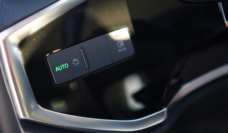Audi Q3 full