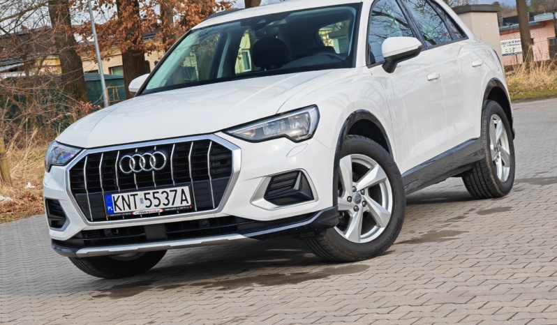 Audi Q3 full