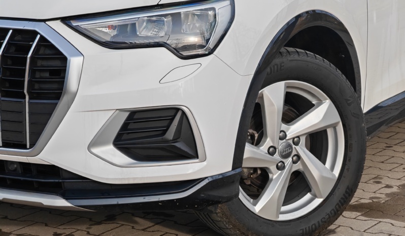 Audi Q3 full