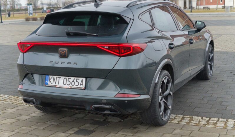 
								Cupra Formentor full									