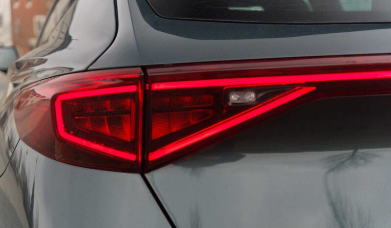 
								Cupra Formentor full									