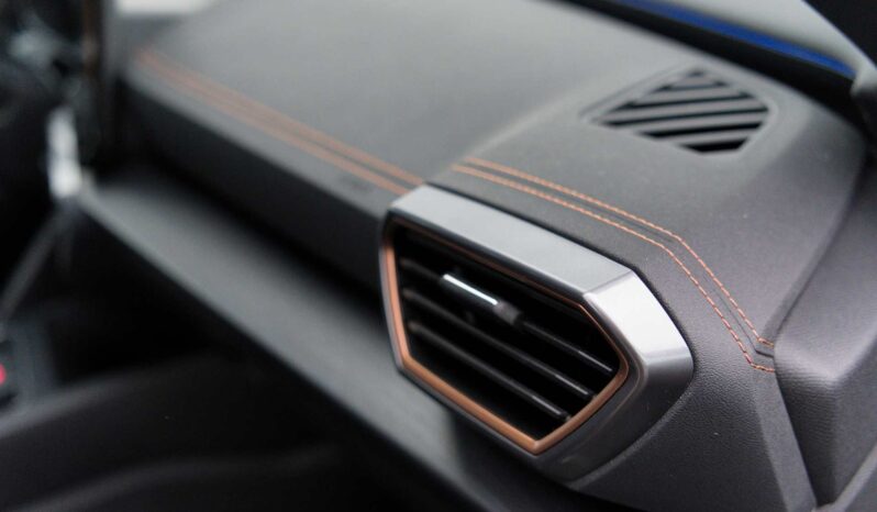 
								Cupra Formentor full									