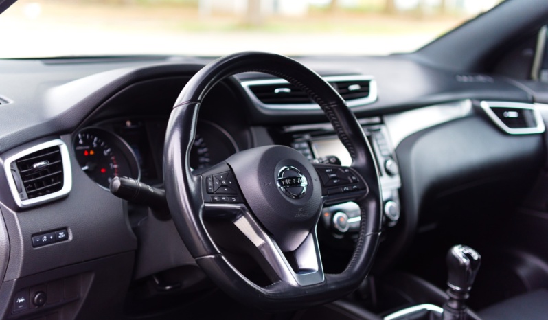 Nissan Qashqai full