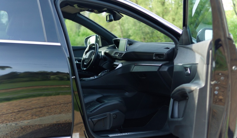 Peugeot 3008 full