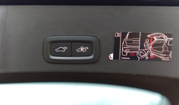 Volvo XC40 full