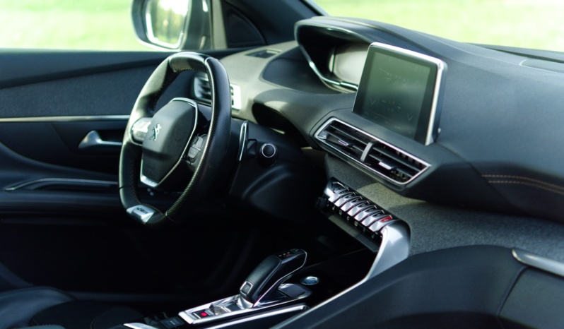 Peugeot 3008 full
