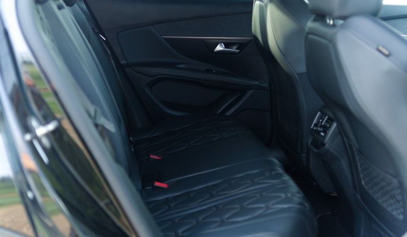 Peugeot 3008 full