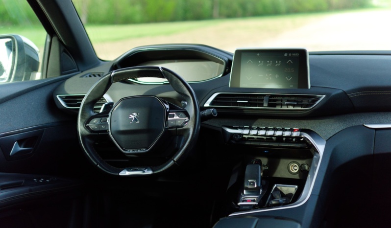 Peugeot 3008 full