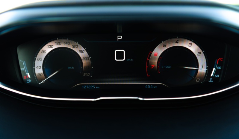 Peugeot 3008 full