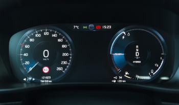 Volvo XC40 full
