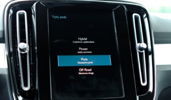 Volvo XC40 full