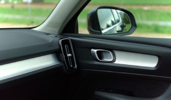 Volvo XC40 full