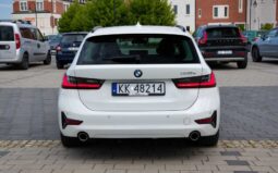 
										BMW 330e full									