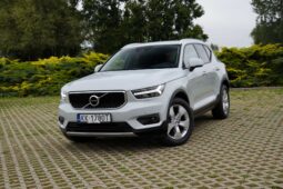 
										Volvo XC40 full									