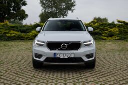 
										Volvo XC40 full									