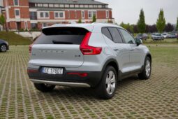 
										Volvo XC40 full									