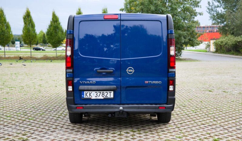 
								Opel Vivaro full									