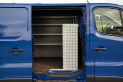 
										Opel Vivaro full									